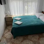 Δωμάτια σε οικογενειακή κατοικία Tina Karwia