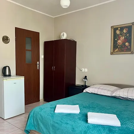 Tina Kwatera prywatna *